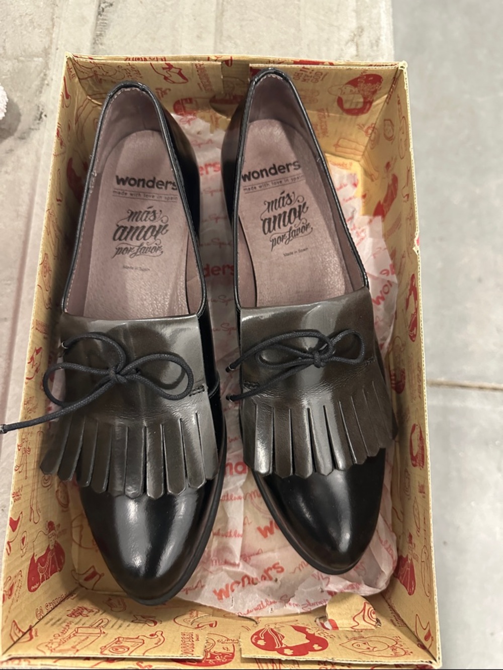 Wonders - Spain High polish Oxfords -  Grey/Black Fringe Loafers - 39 or 8 1/2m